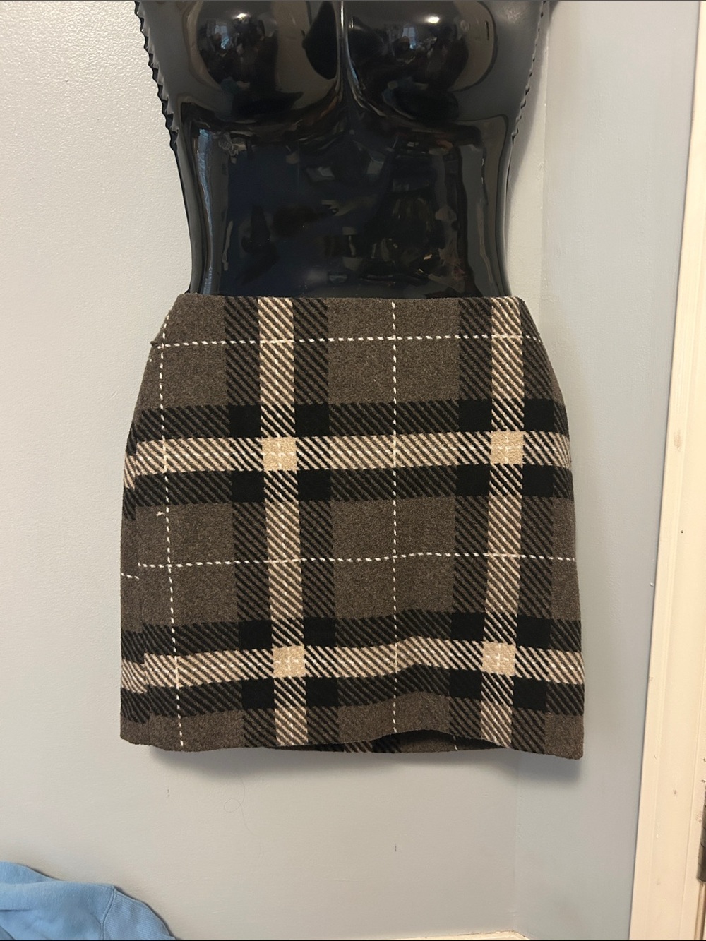 Wool Blend  H&M  Checkered A-Line Skirt in Gray and Black